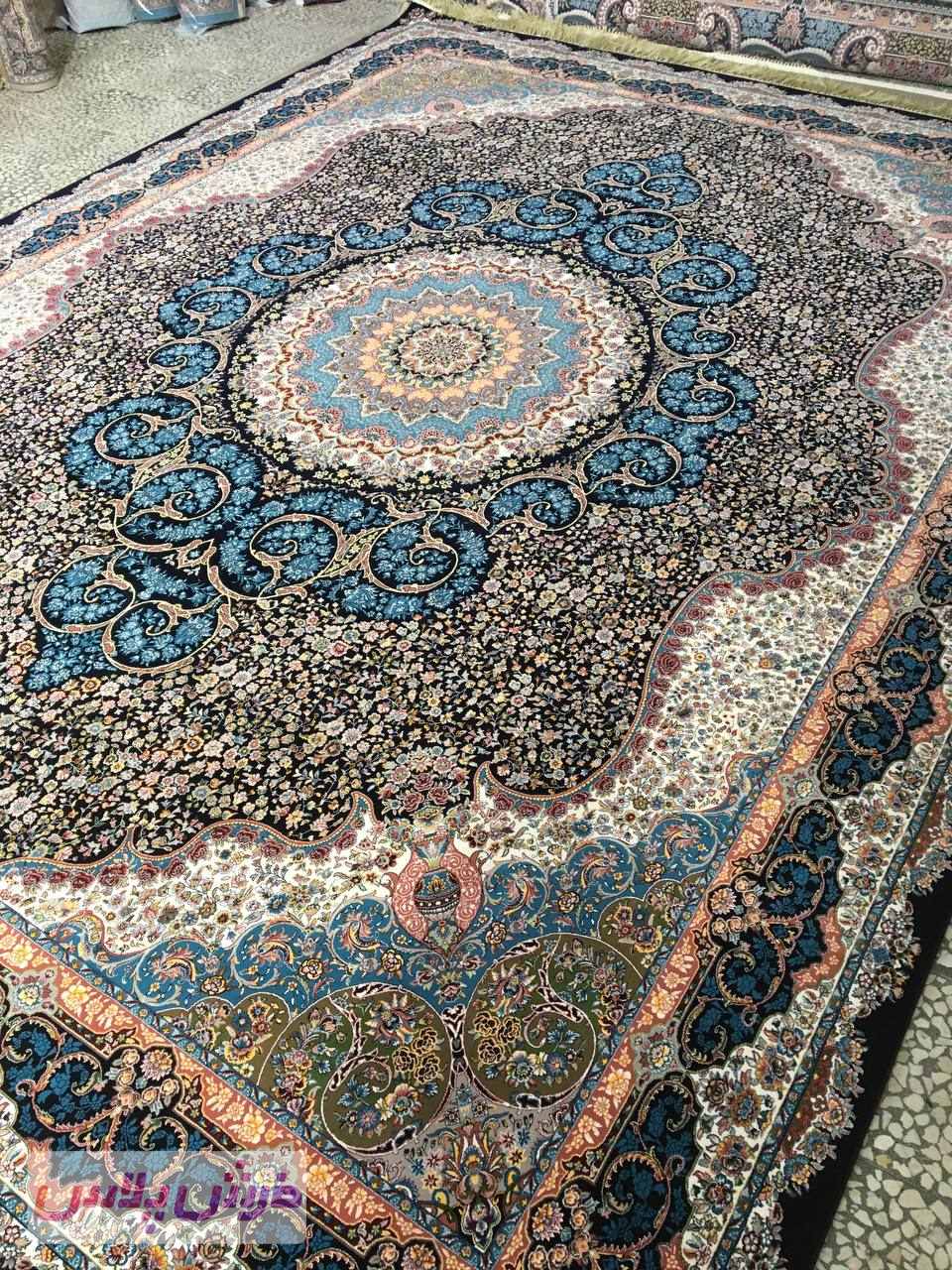 فرش 1000 شانه نقشه گلریز زمینه سرمه ای