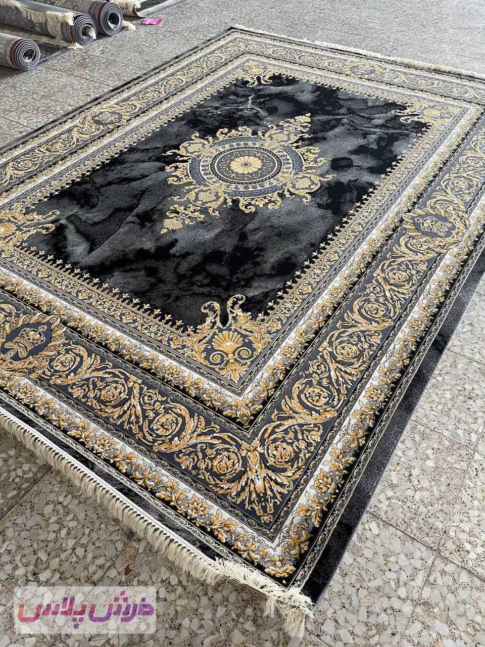 فرش 700 شانه نقشه ورساچ زمینه سرمه ای – پلی استر